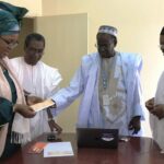 Un chèque du Collectif des Cadres Mauritaniens Expatriés en solidarité avec les sinistrés de Boghé.